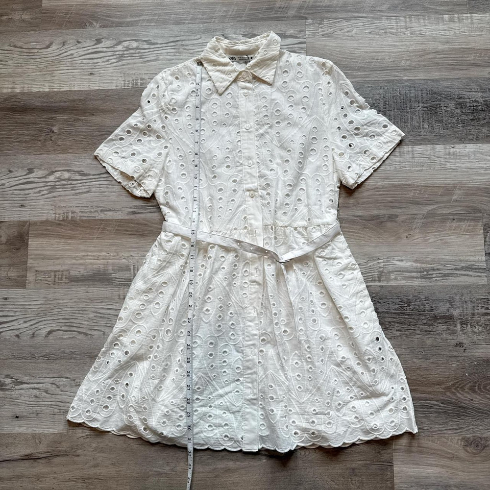 dresses - Picture 2 of 8